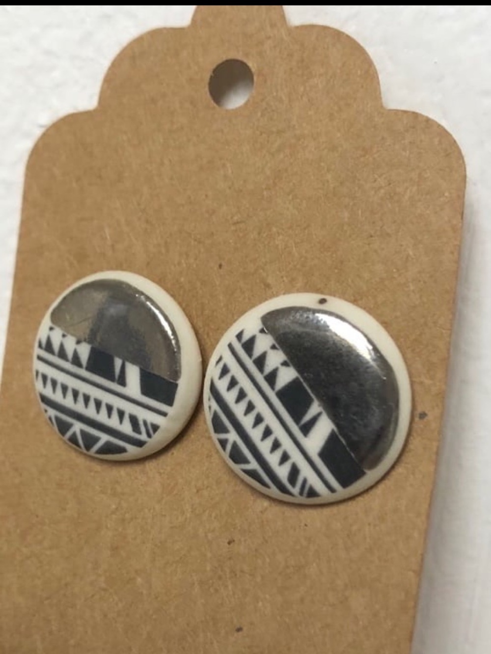 Geometric patterned earrings